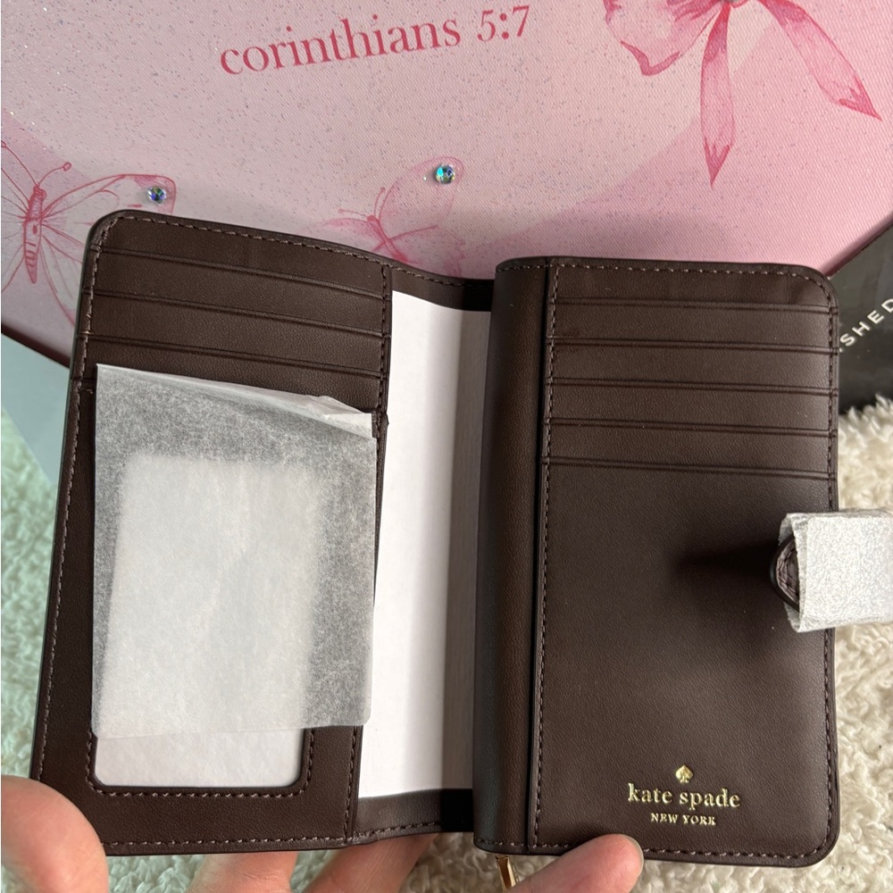 Kate Spade Brown Leather Wallet NWOT - Picture 4 of 9